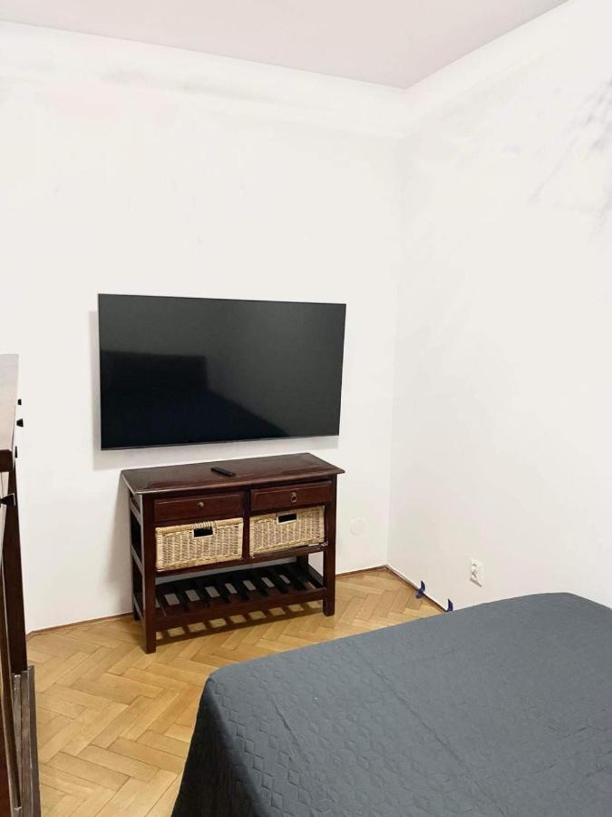 W Centrum Zabia Apartment